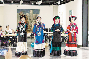 文学扶贫看凉山 文艺交流展风采